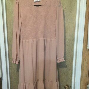 NWT  Mad About Style dress misty Rose in color size medium for the Jilly Box
